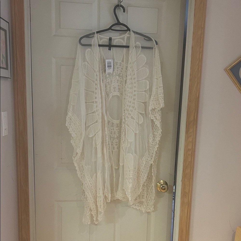 NWT Torrid Embroidered Crochet Lace Statement Ruana Kimono Cover up o/s